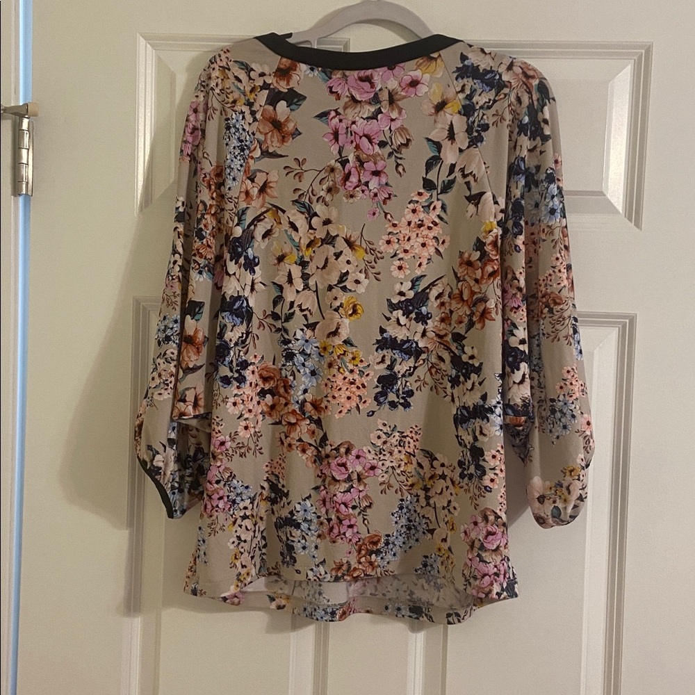 🧡 Women’s top - Picture 4 of 6